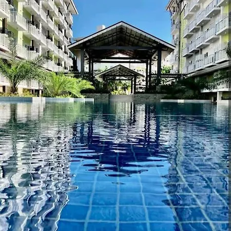 212B Amani Grand Resort Residences Near To Airport With Pool, Gym, Wifi, Netflix