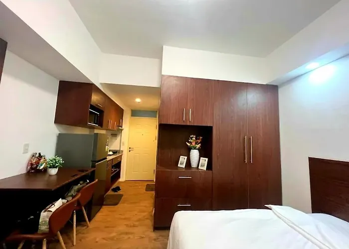 212b Amani Grand Residences Near Mactan Airport With Pool, Gym, Wifi, Netflix *