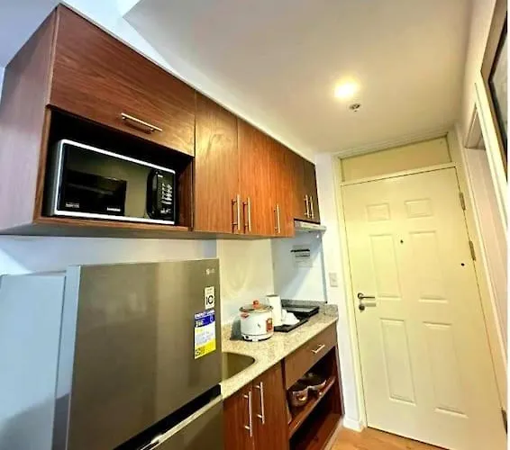 212b Amani Grand Residences Near Mactan Airport With Pool, Gym, Wifi, Netflix アパート