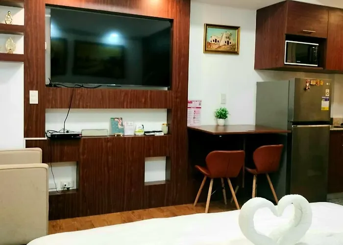 アパート 212b Amani Grand Residences Near Mactan Airport With Pool, Gym, Wifi, Netflix *